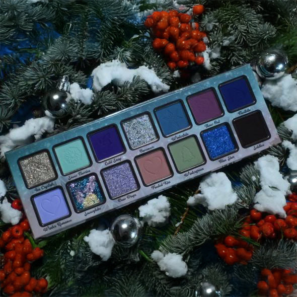 Frozen Kiss eyeshadow palette