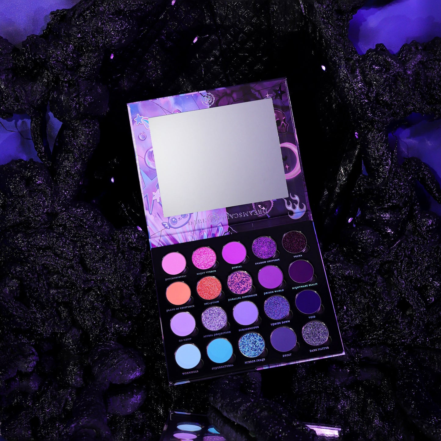 Dark Dreamscape eyeshadow palette