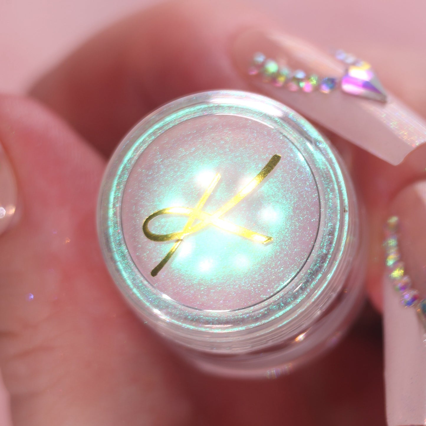 Chill Opal Multichrome Loose eyeshadow