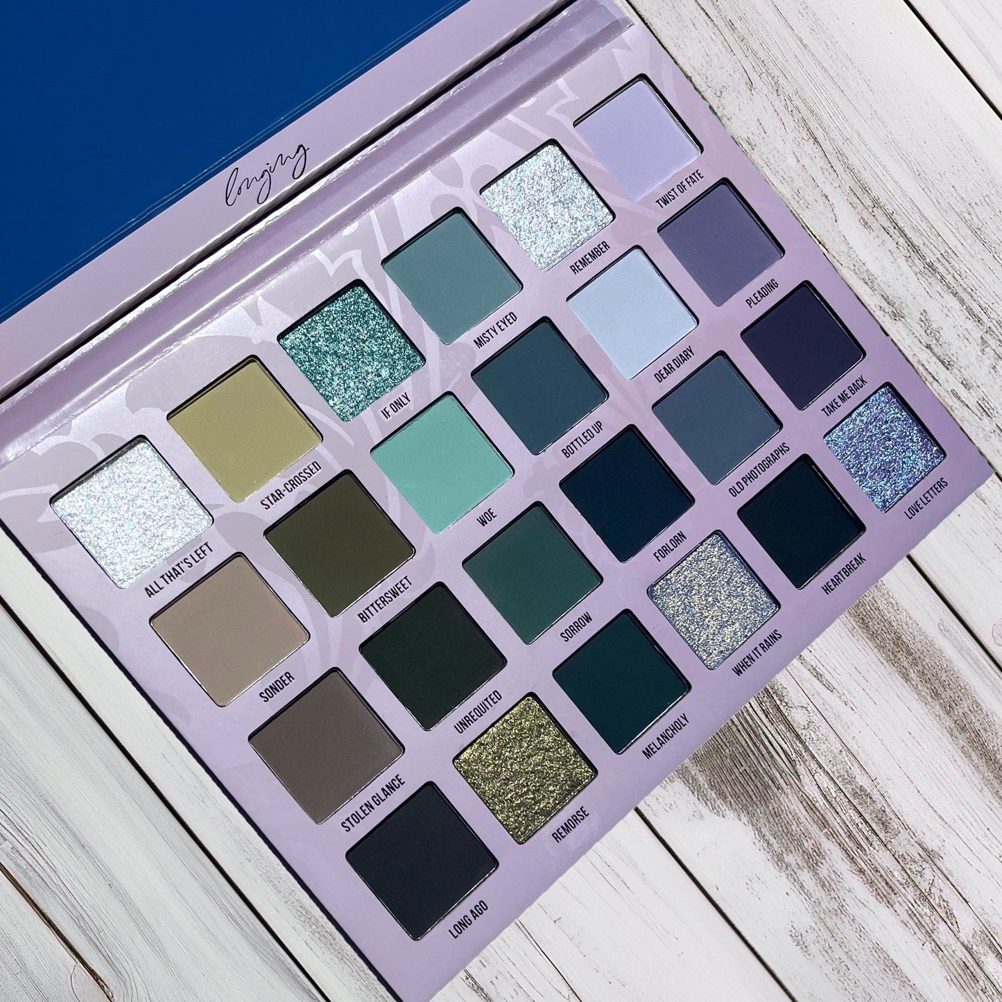 Longing eyeshadow palette