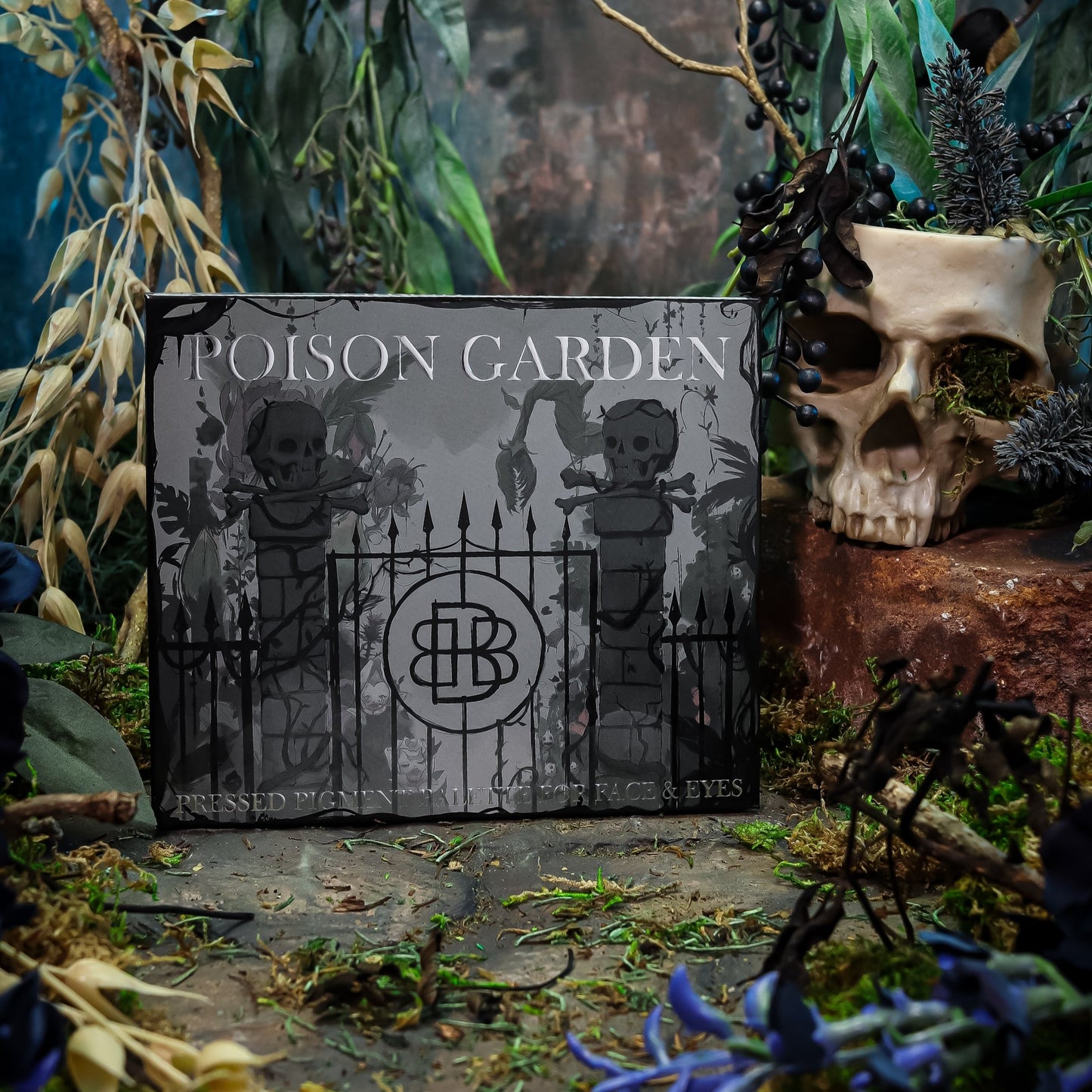 Poison Garden eyeshadow palette