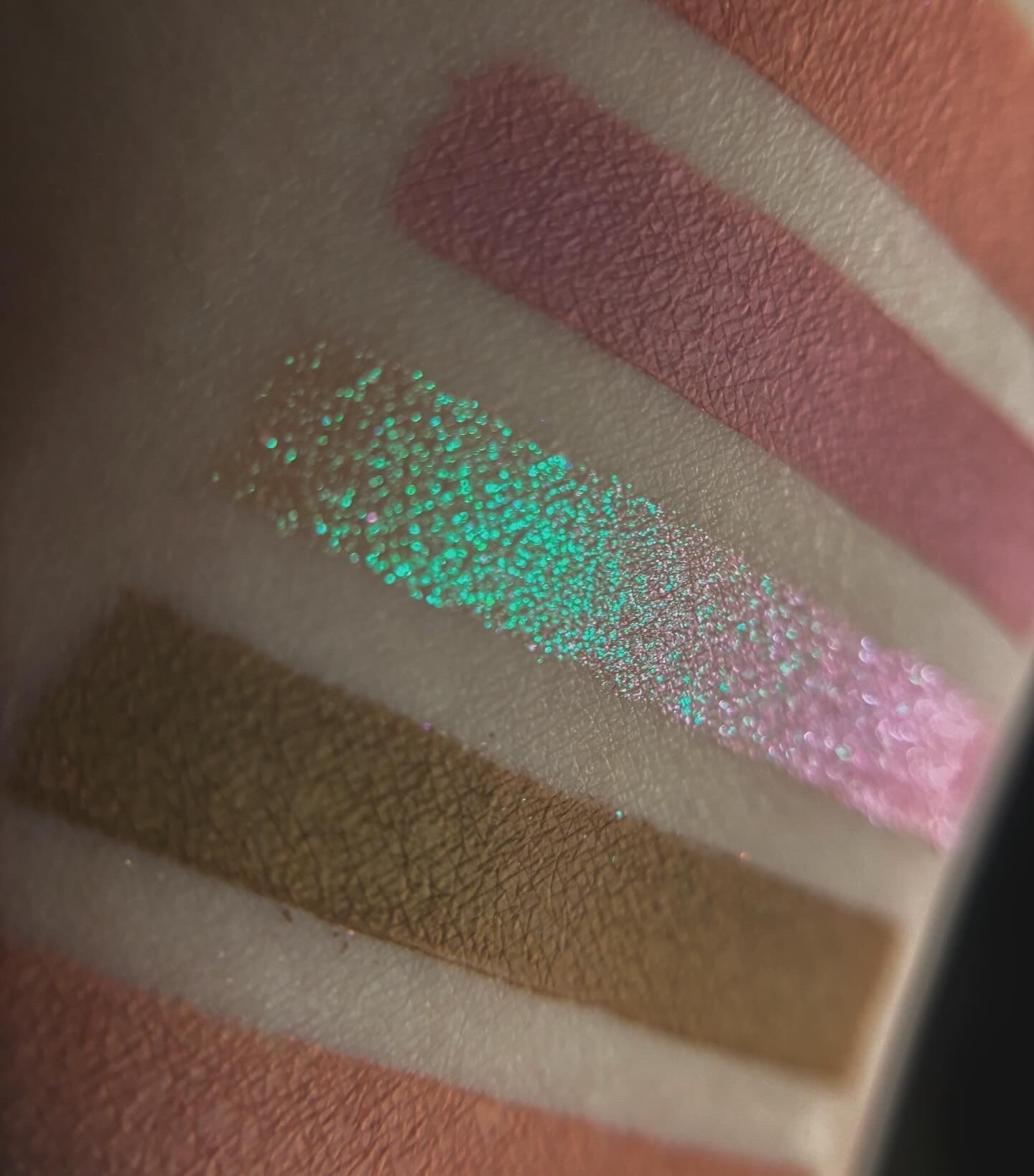 Groovy Garden eyeshadow palette