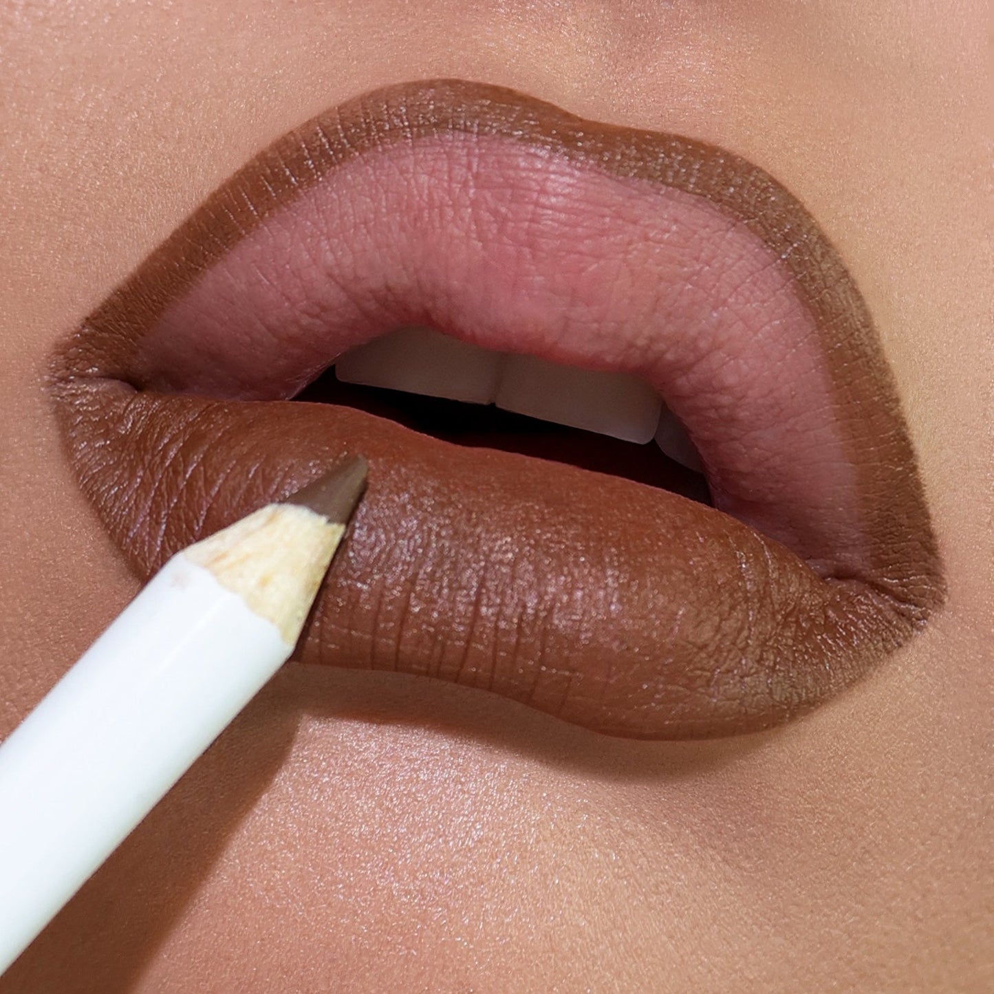 Evocative lip liner
