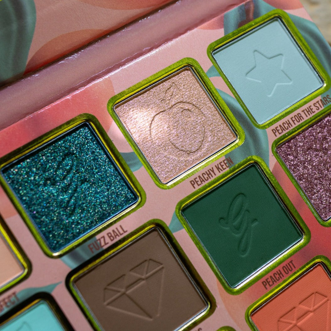 Peach Perfect eyeshadow palette