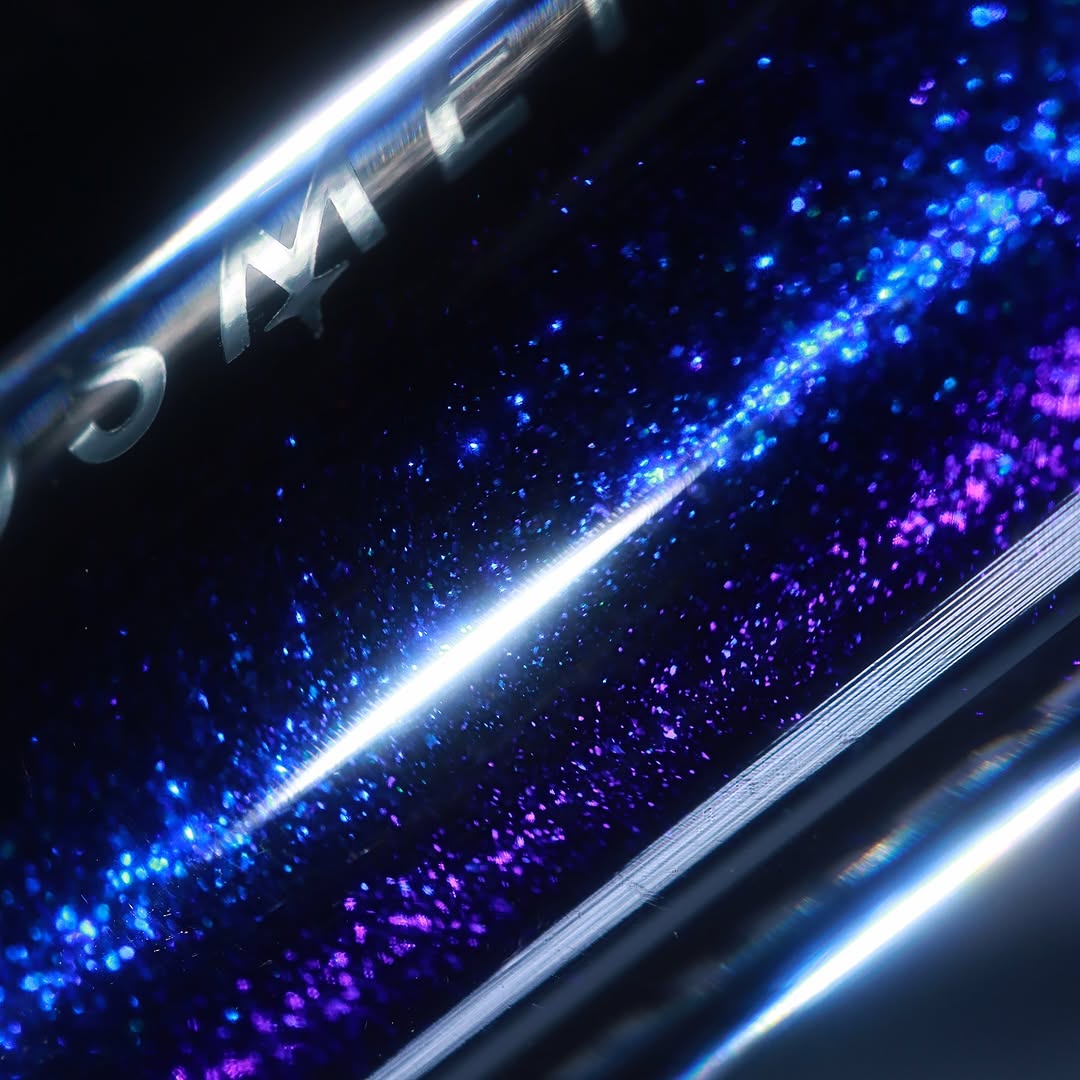 Bizarre Botanicals Gloomy lip gloss