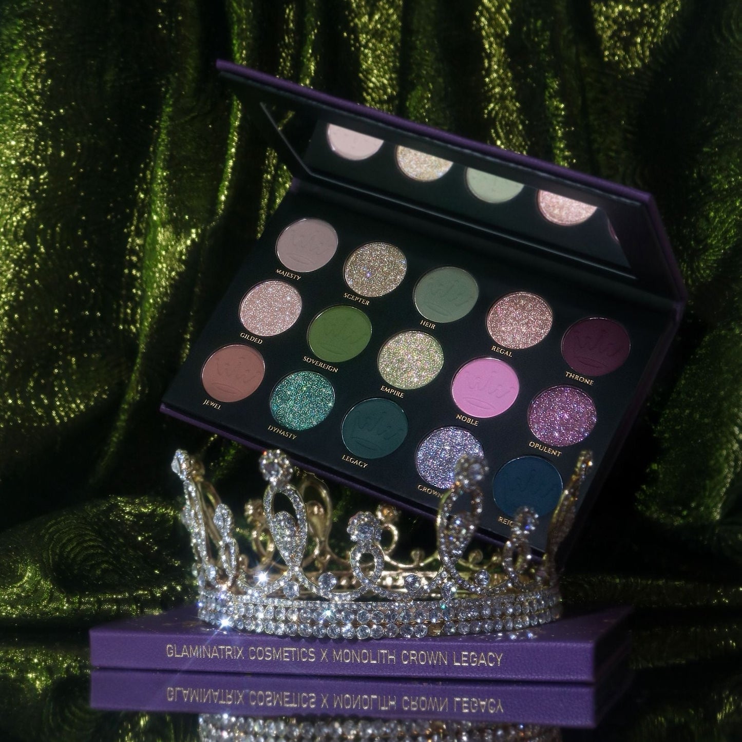 Crown Legacy eyeshadow palette