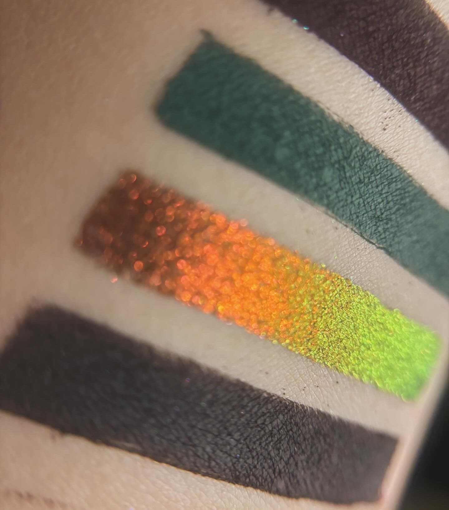 Groovy Garden eyeshadow palette