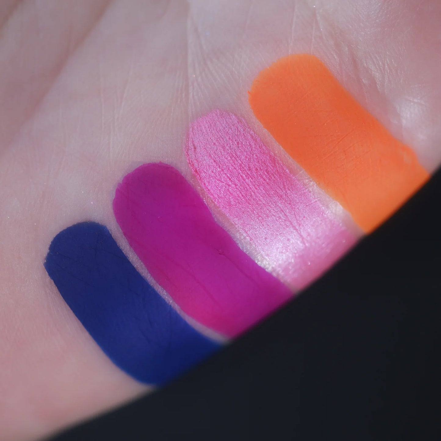 Peculiar Petals wetliner