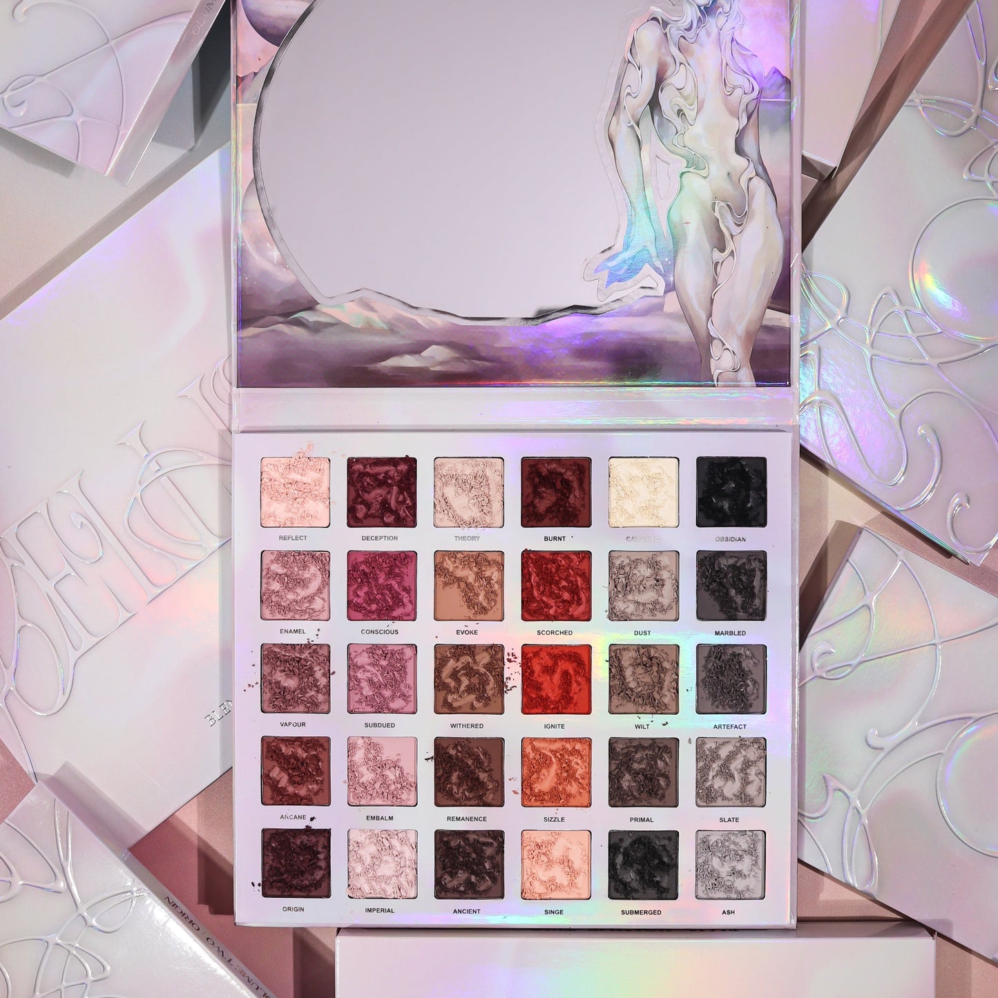 Ellis V2: 30 shade matte eyeshadow palette