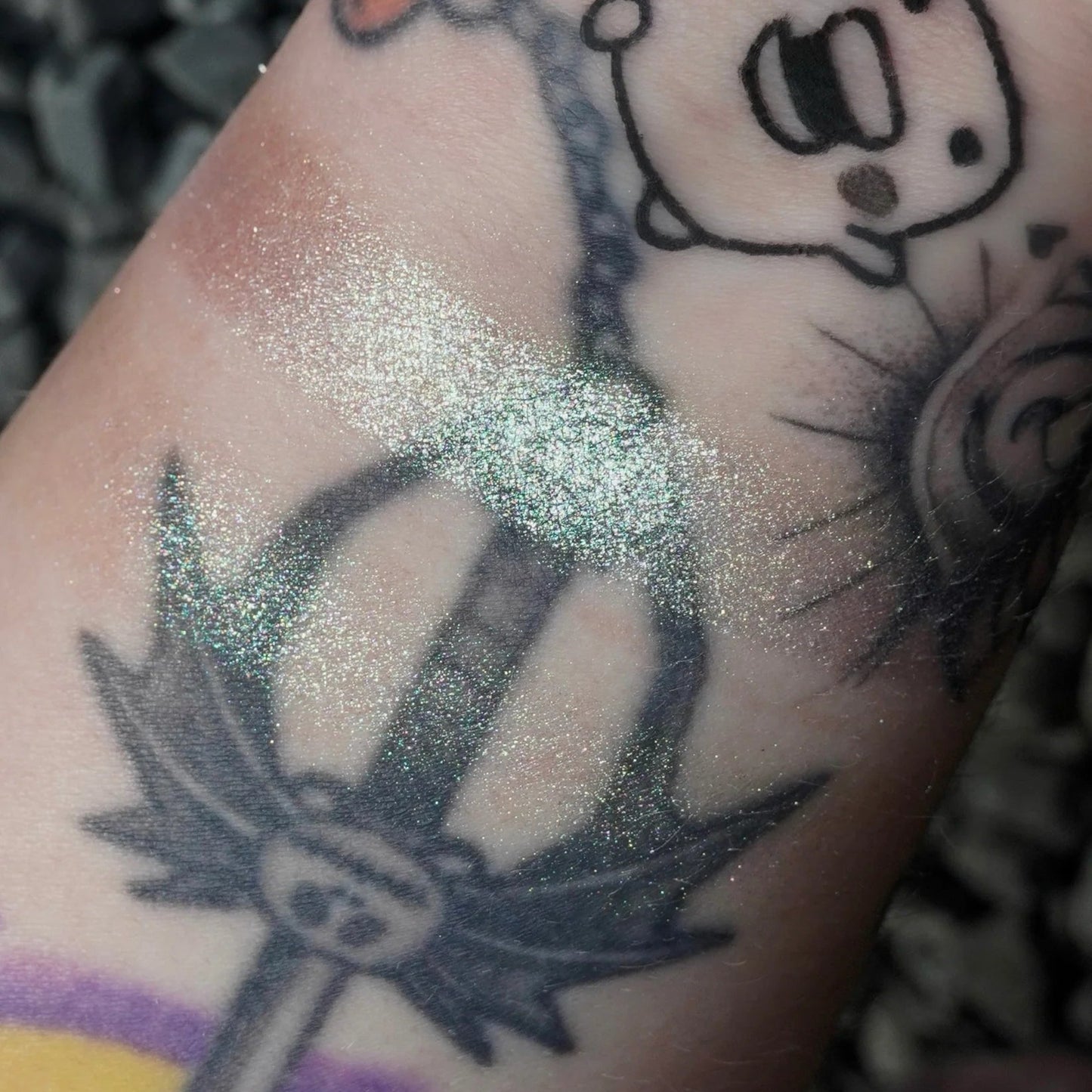 Opal highlighter x @s.andromedae