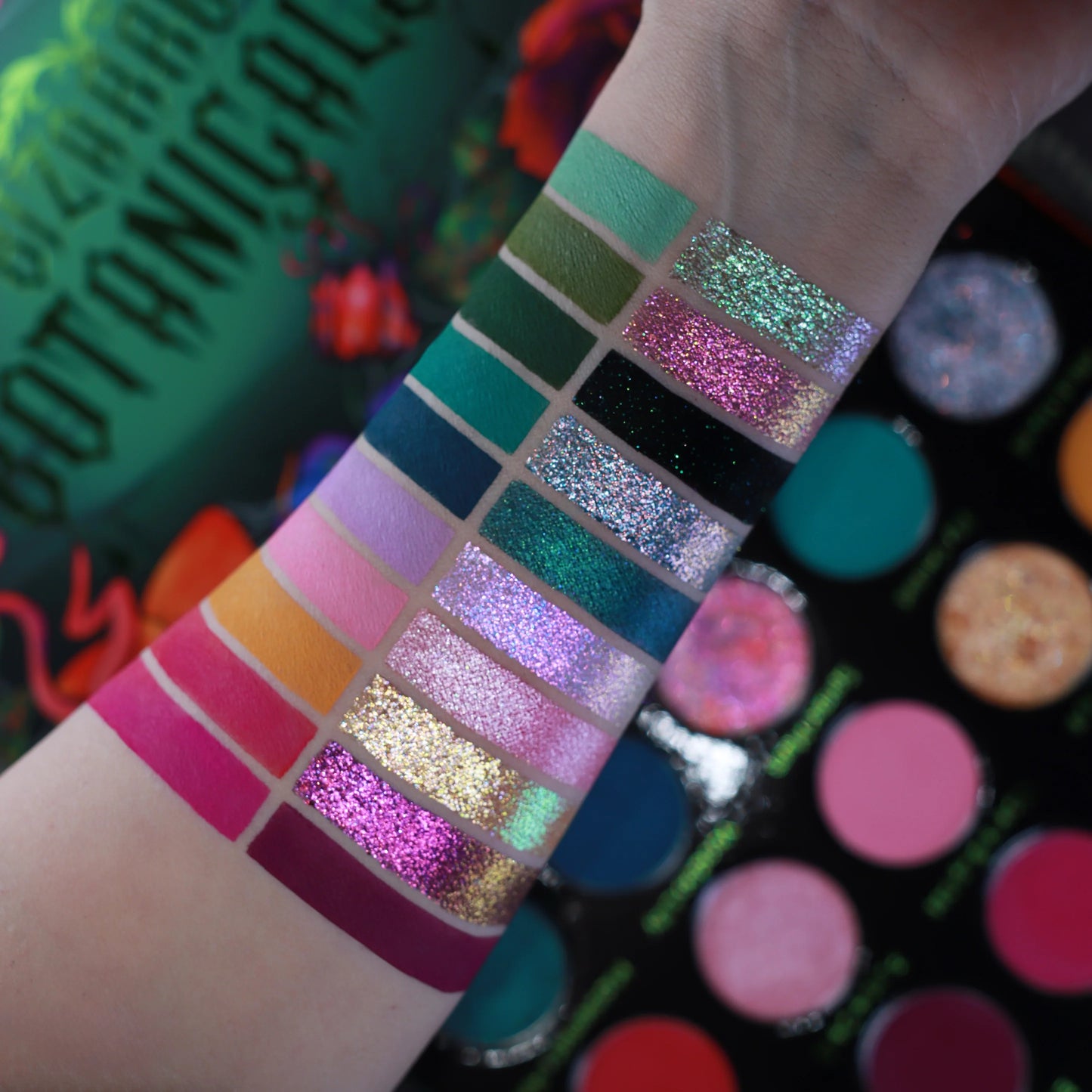 Bizarre Botanicals eyeshadow palette