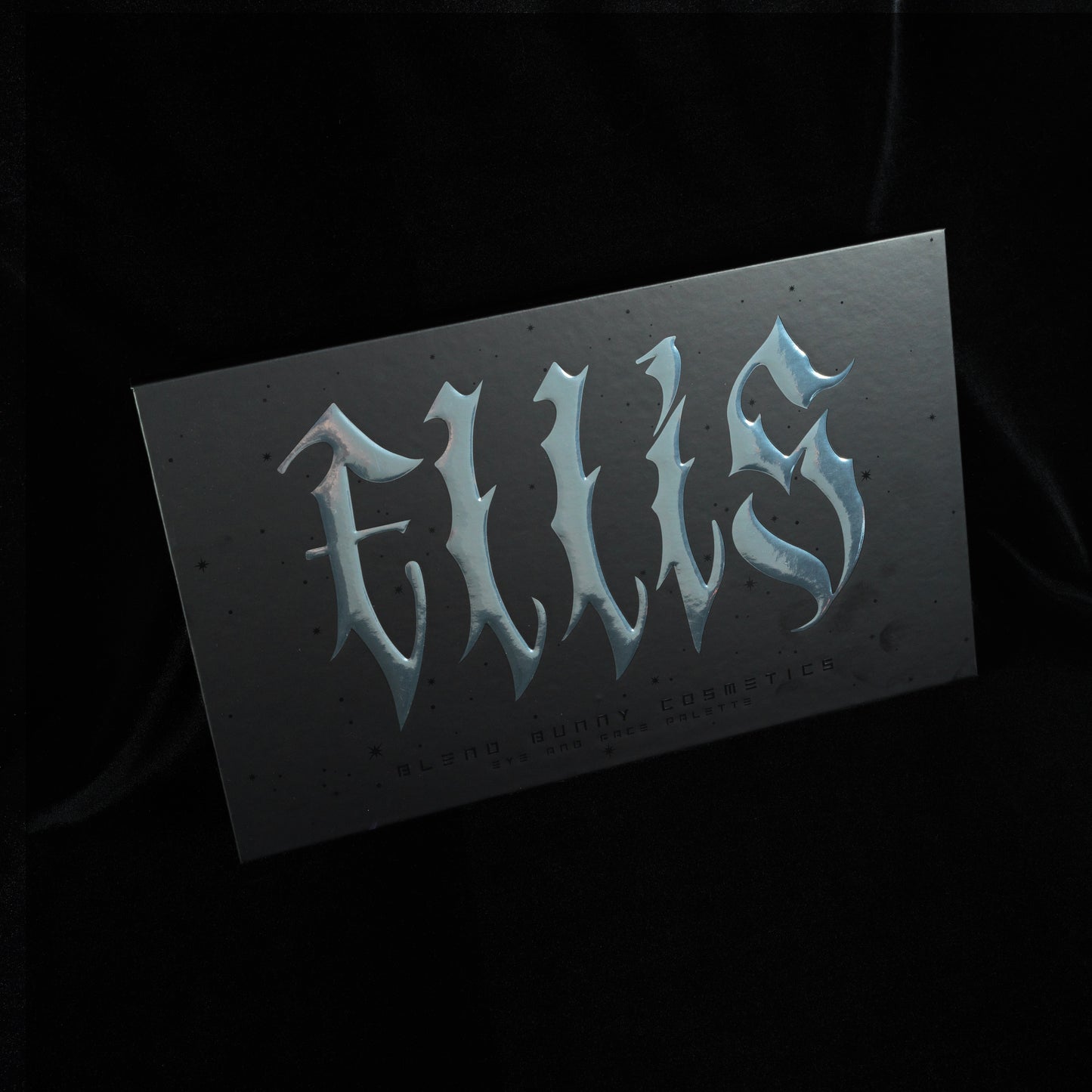 Ellis Atlantis 45 shades eyeshadow palette cover by Blend Bunny