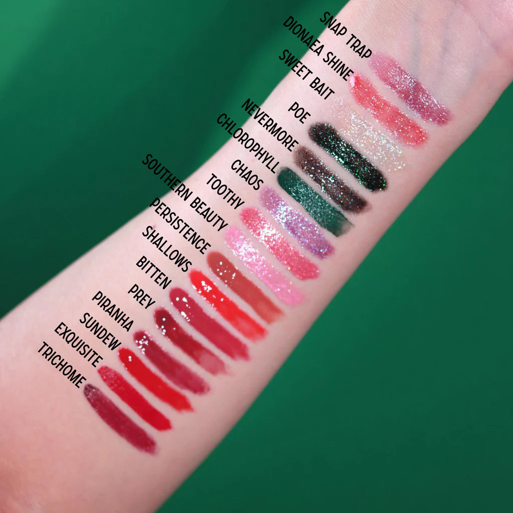 Trapped lip gloss
