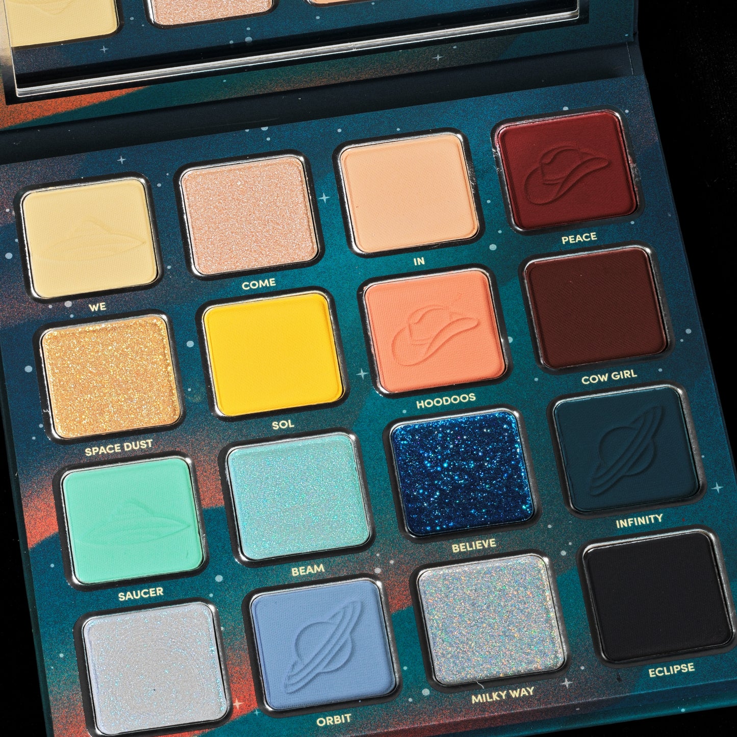 Galactic Visitor eyeshadow palette