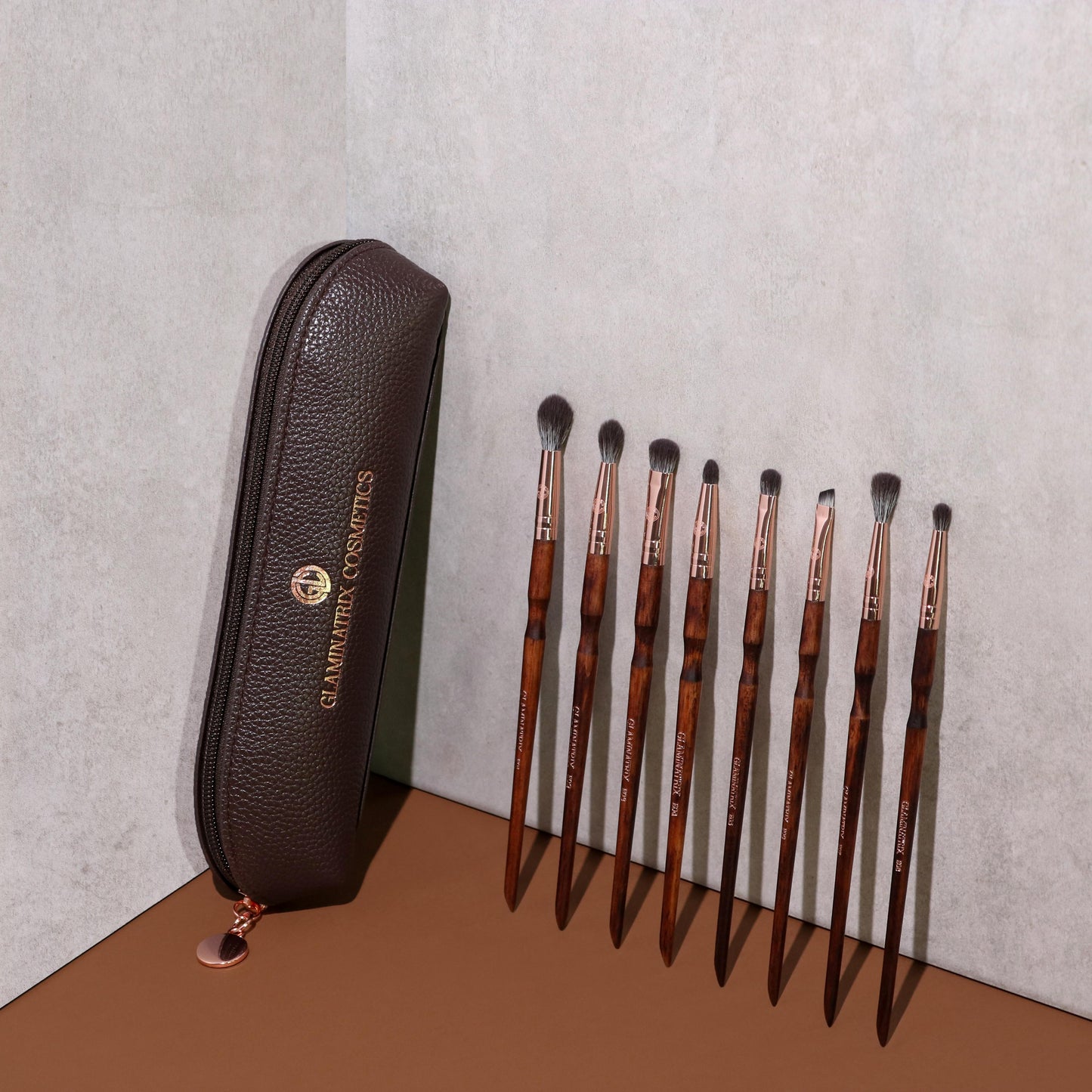 Crown Legacy & brush set bundle