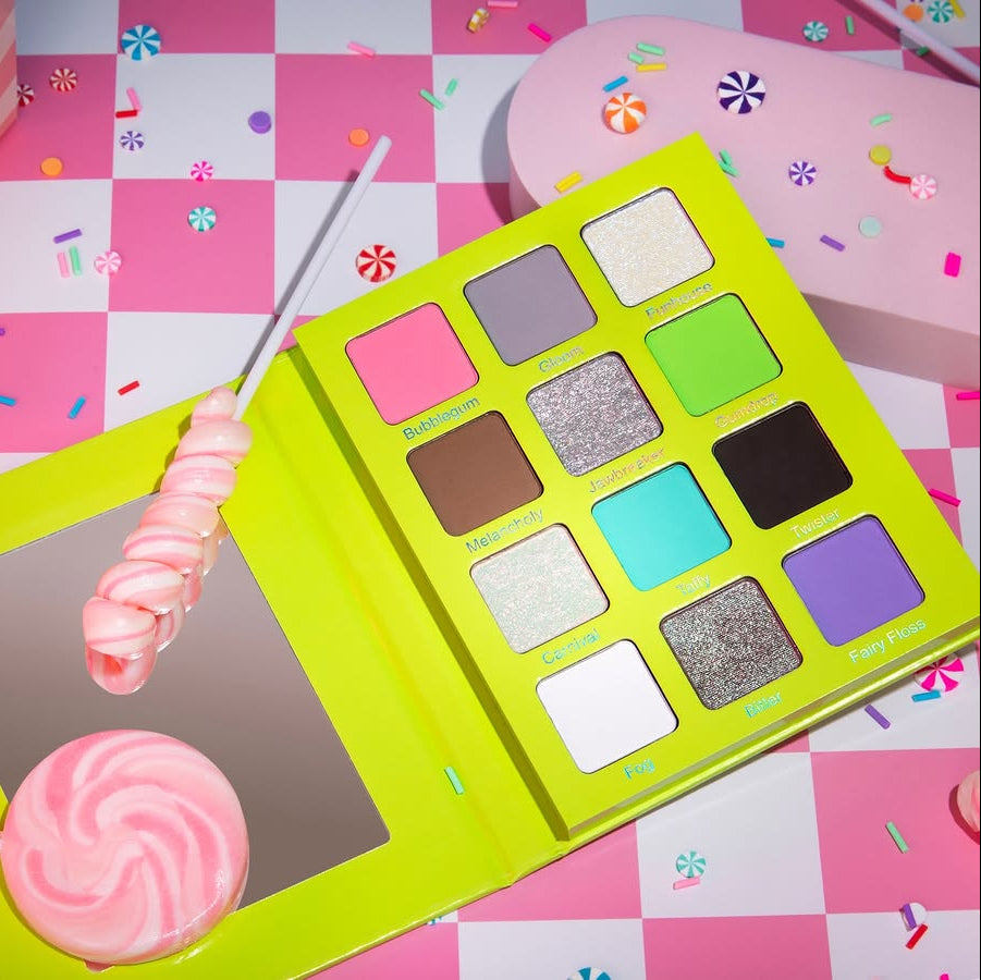Woeful Whimsy x s.andromedae eyeshadow palette