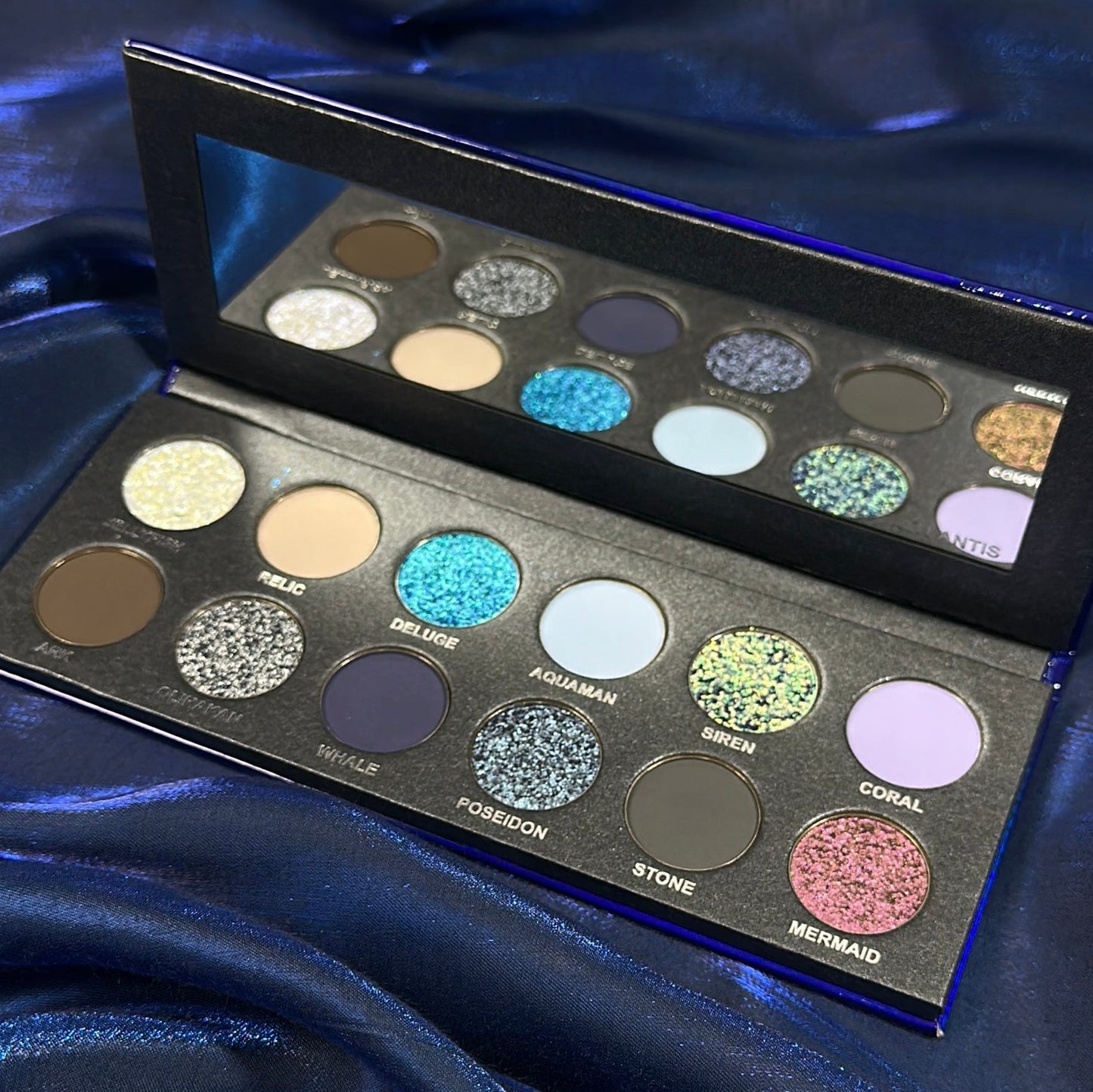 Atlantis eyeshadow palette