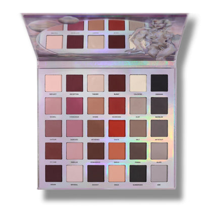 Ellis V2: 30 shade matte eyeshadow palette