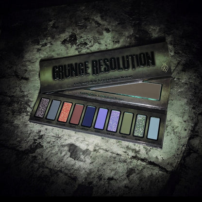 Grunge Resolution eyeshadow palette