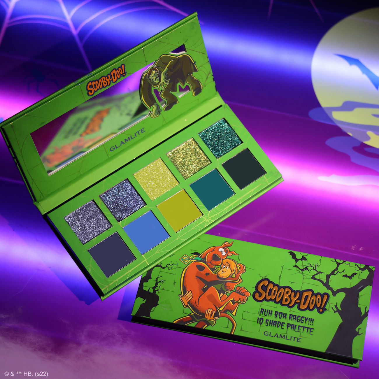 Scooby-Doo™ x GLAMLITE "Ruh-Roh Raggy" eyeshadow palette