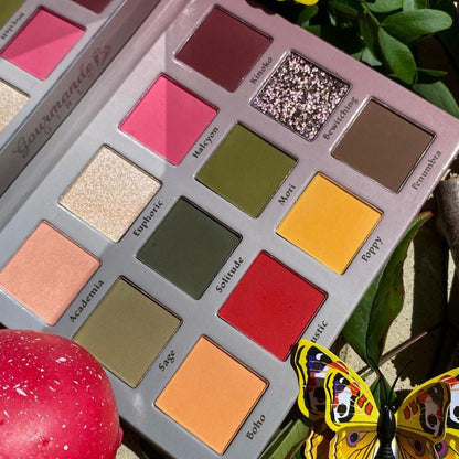 Secret Grove eyeshadow palette