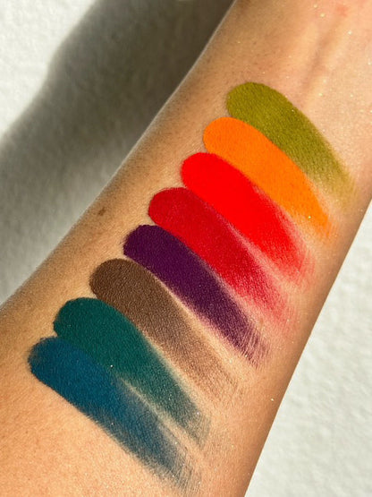 Fearless Holiday eyeshadow palette