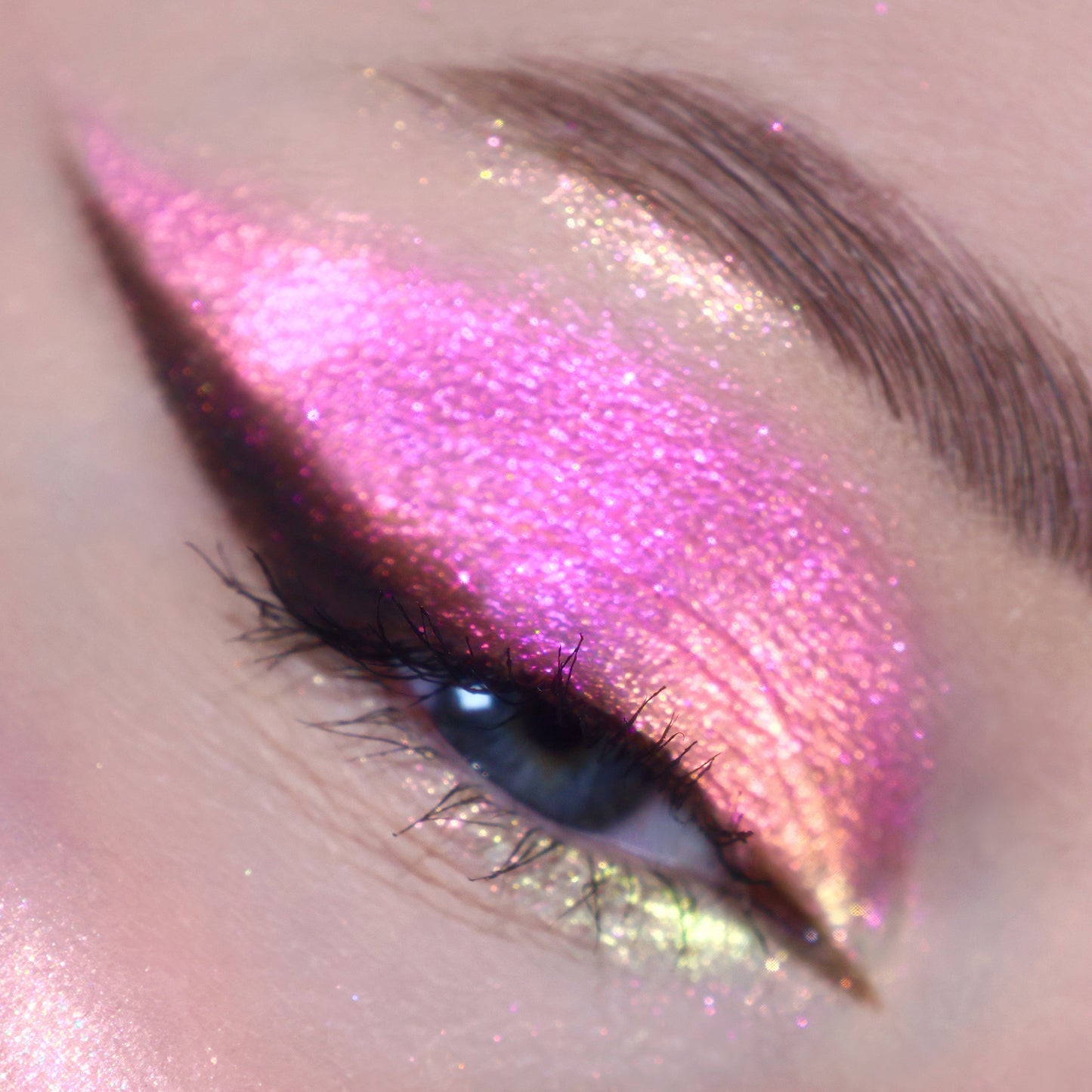 Cutie Pie Opal Moonstone Loose eyeshadow