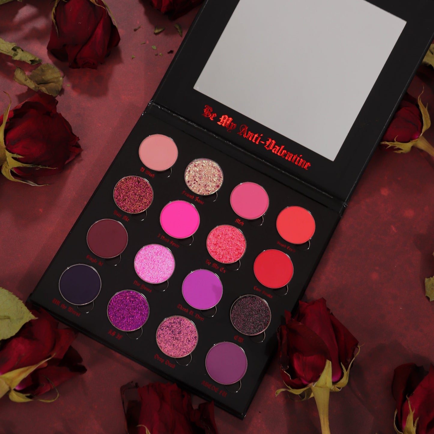 Dead Roses eyeshadow palette