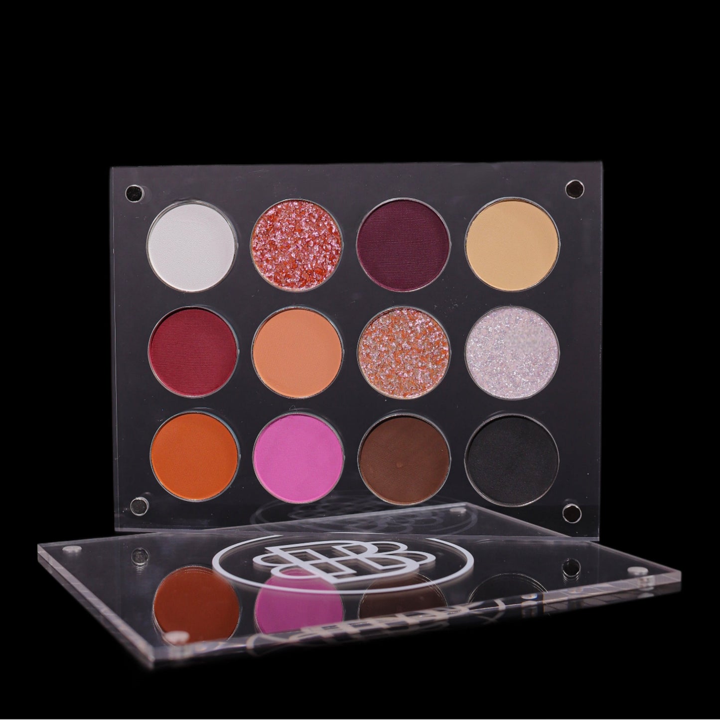 Magnetic empty palette