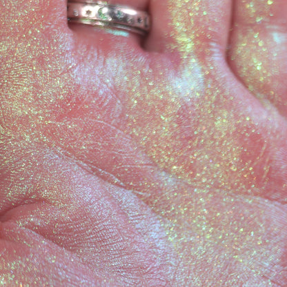 Sweetdreams Opal Multichrome Loose eyeshadow