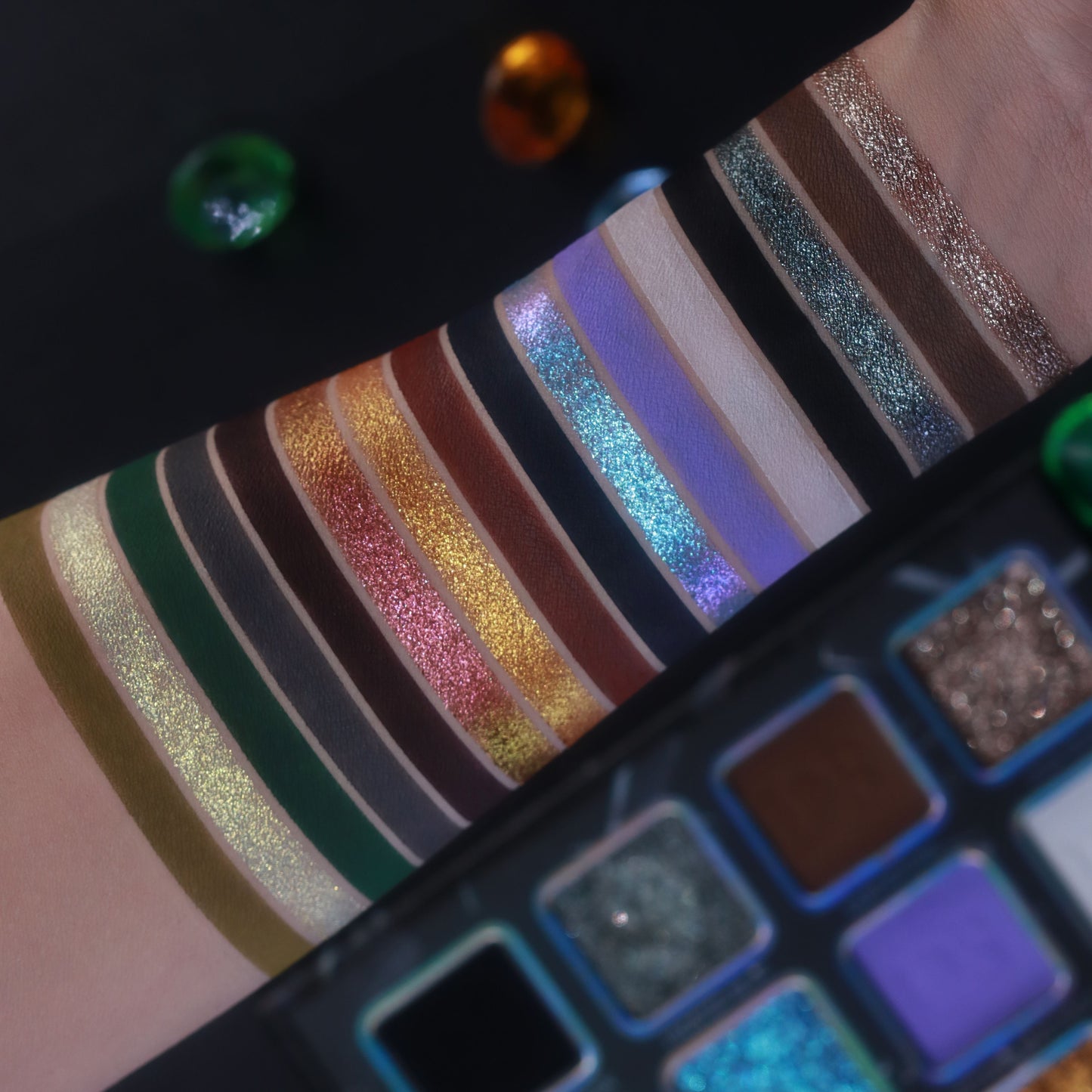 Broken Jewels eyeshadow palette