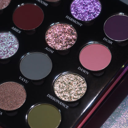 Coalescence x noopur_makeup eyeshadow palette