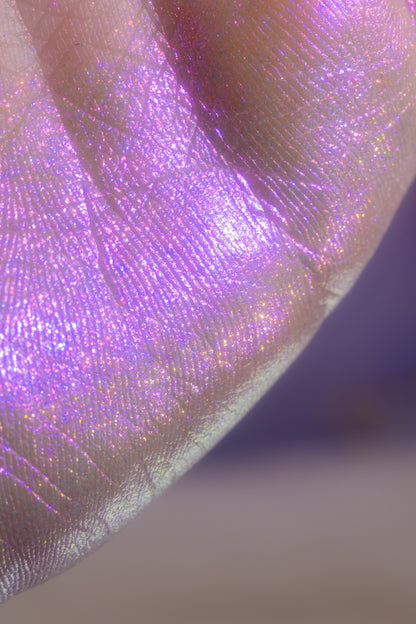 Night Kiss Opal Multichrome Loose eyeshadow