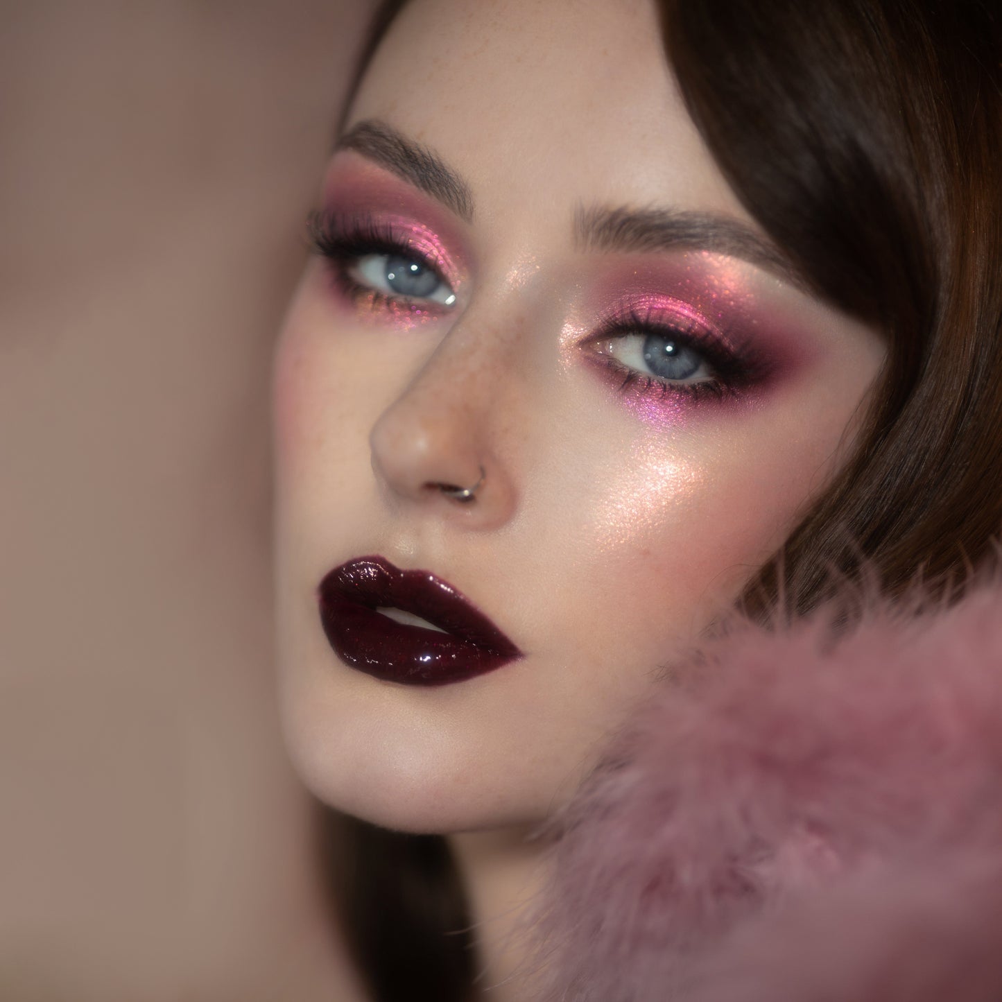 Romance Opal Multichrome Loose eyeshadow