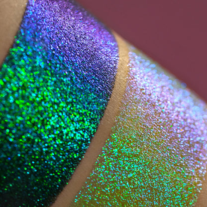 Clever Clogs Opal Moonstone Loose eyeshadow