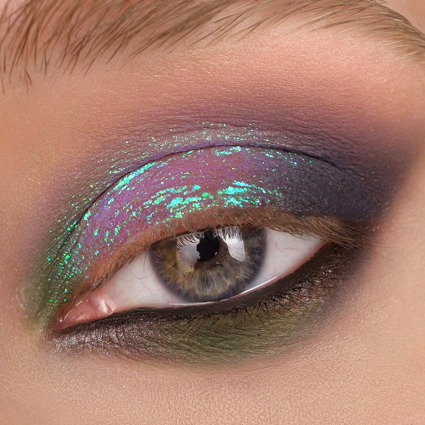 Birdsong Opal Multichrome Loose eyeshadow