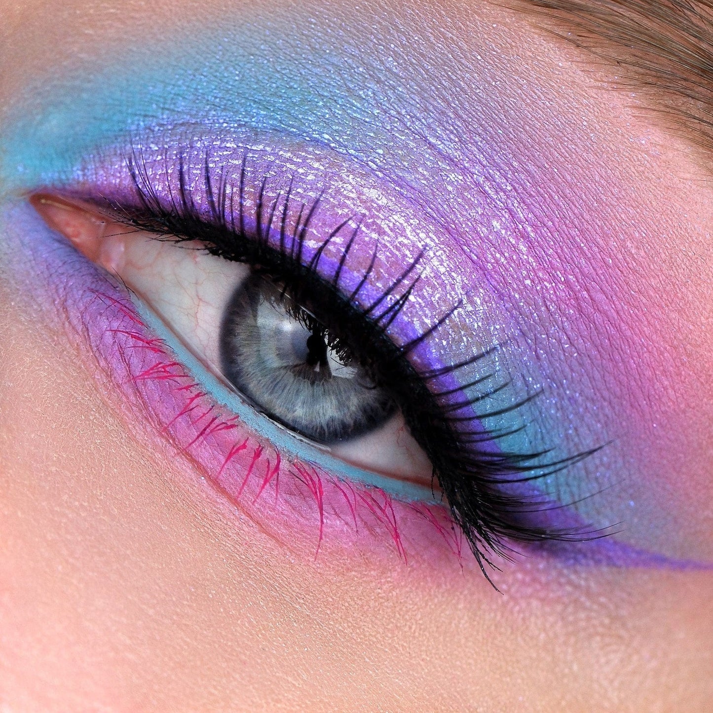 Insomnia Opal Multichrome Loose eyeshadow