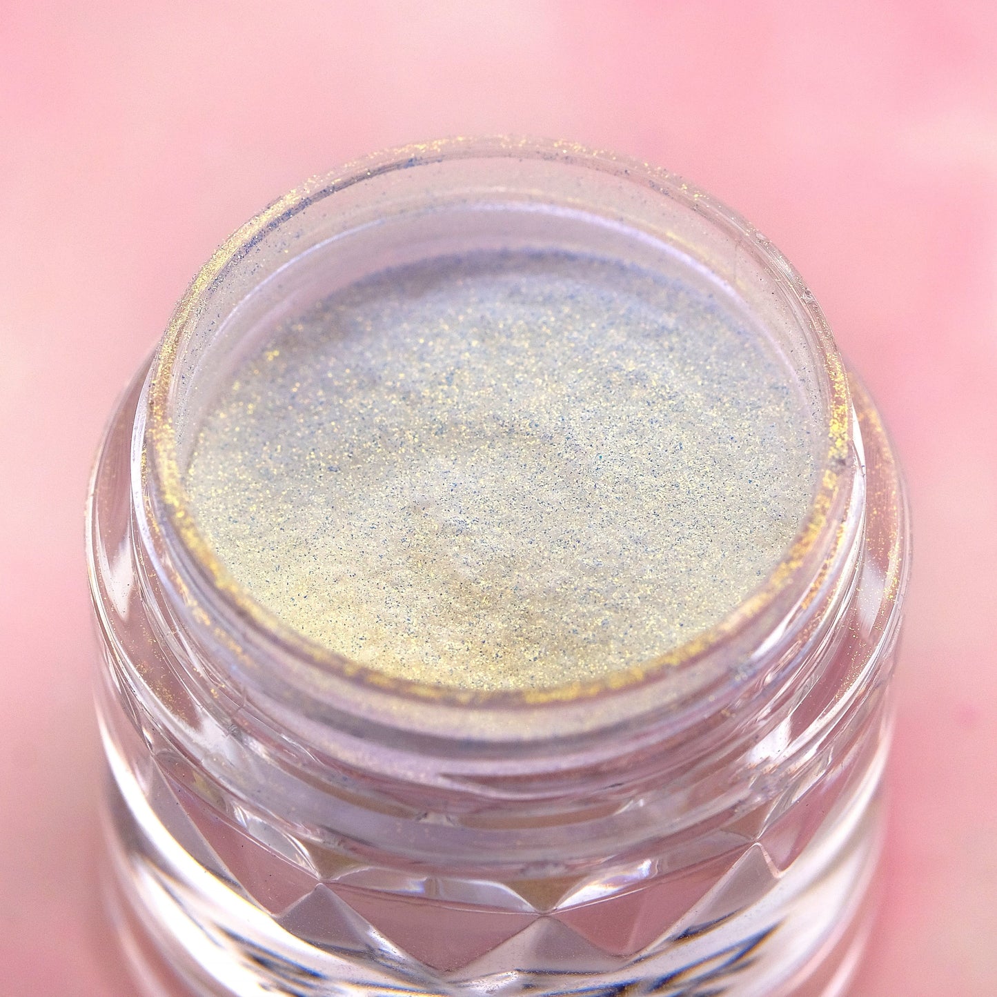 Shooting Star Opal Multichrome Loose eyeshadow