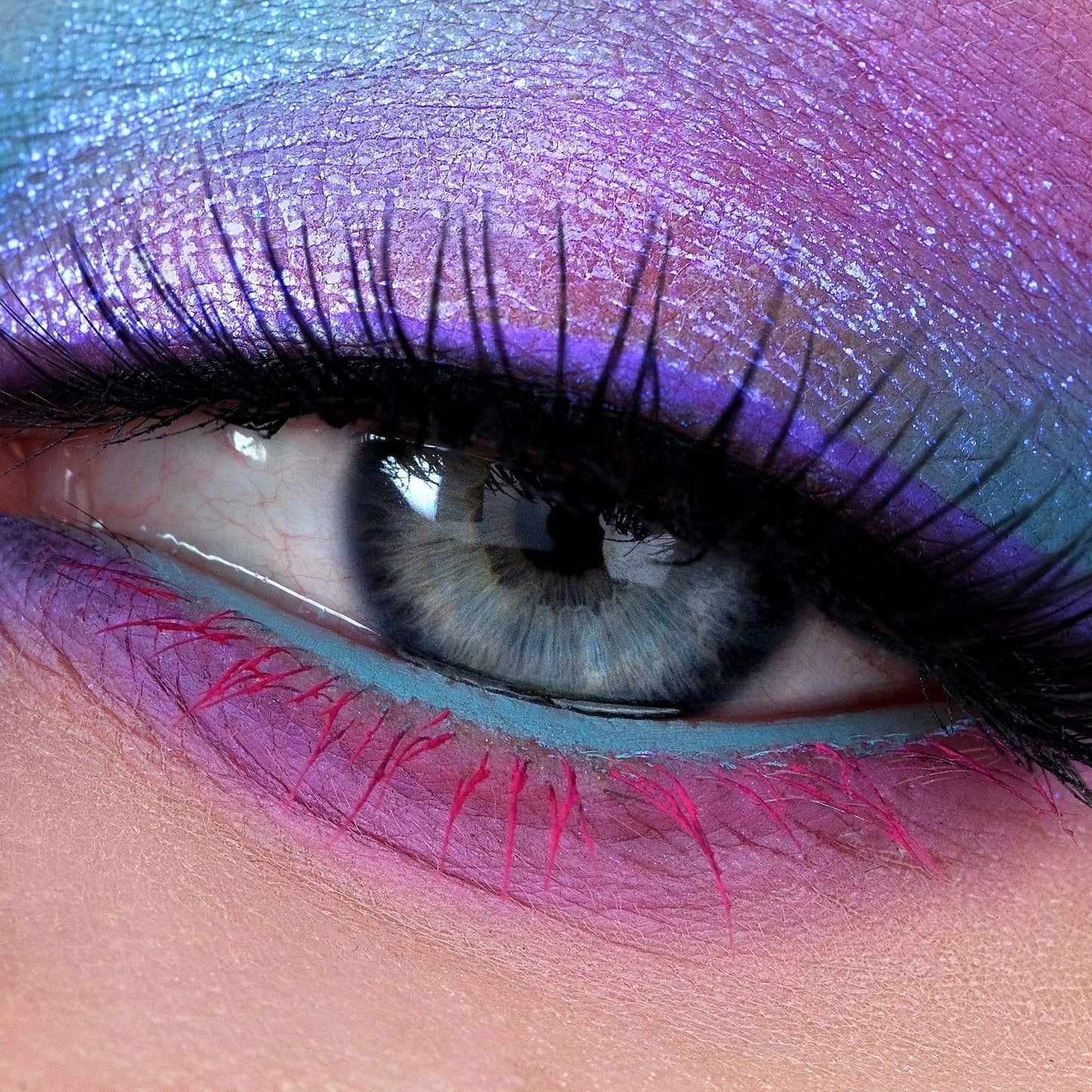 Insomnia Opal Multichrome Loose eyeshadow