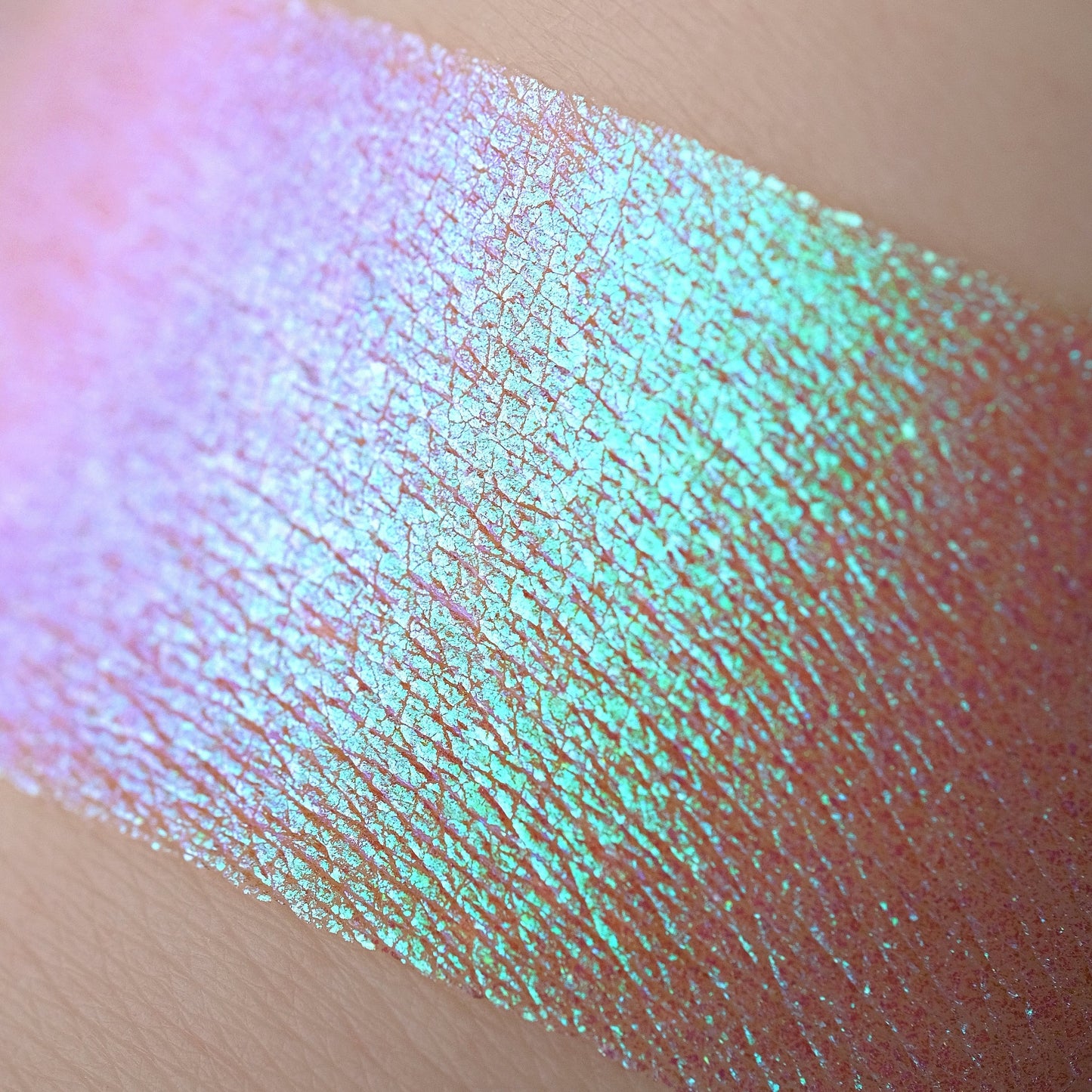 Birdsong Opal Multichrome Loose eyeshadow
