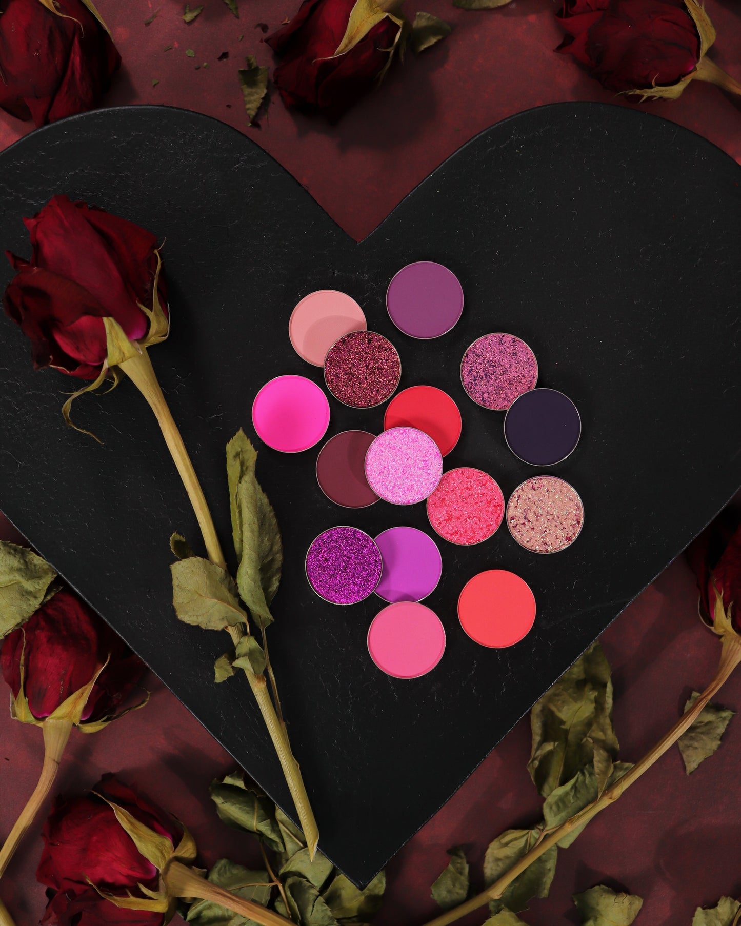 Dead Roses eyeshadow palette