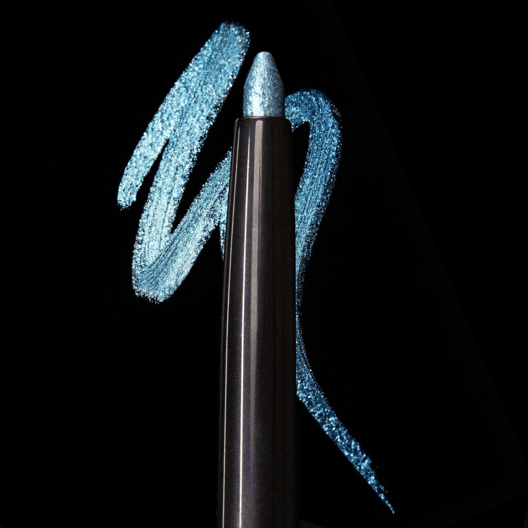 Pearl Keeper swatch: silver shifts to blue