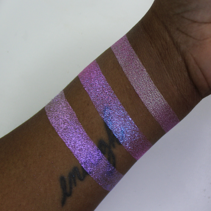 Celestial lights highlighter palette by Fantasy Cosmetica swatches