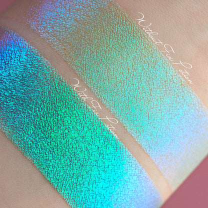 Clever Clogs Opal Moonstone Loose eyeshadow