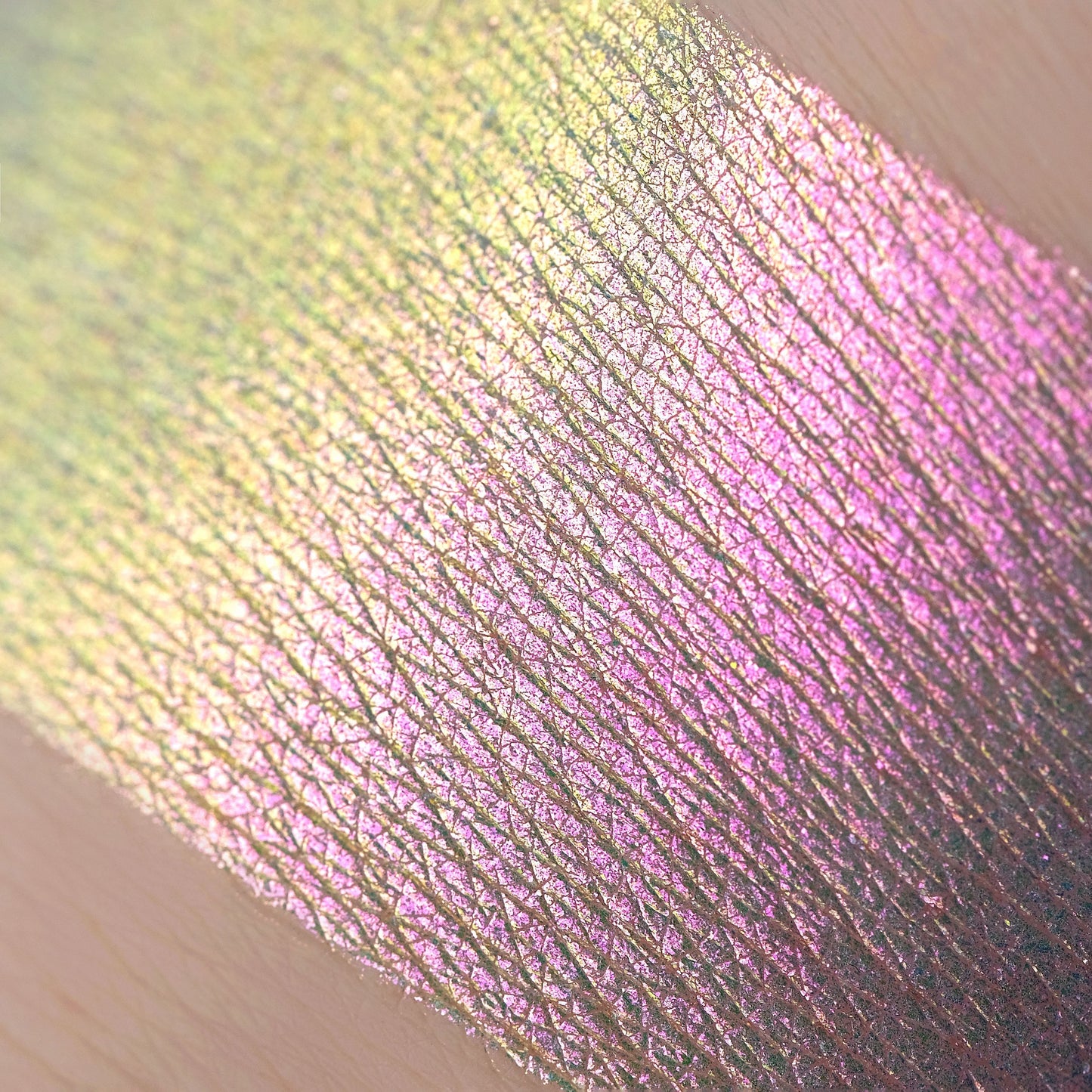 Rockabye Baby Opal Multichrome Loose eyeshadow