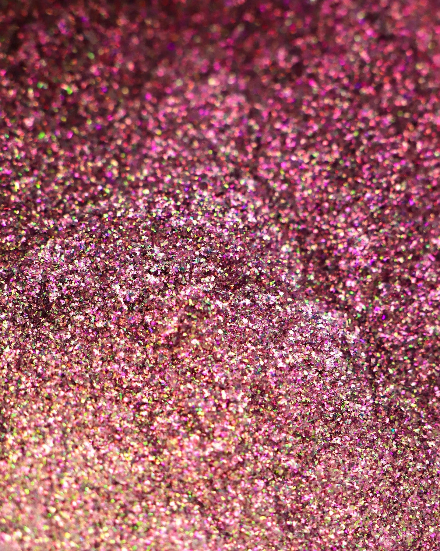 Romance Opal Multichrome Loose eyeshadow