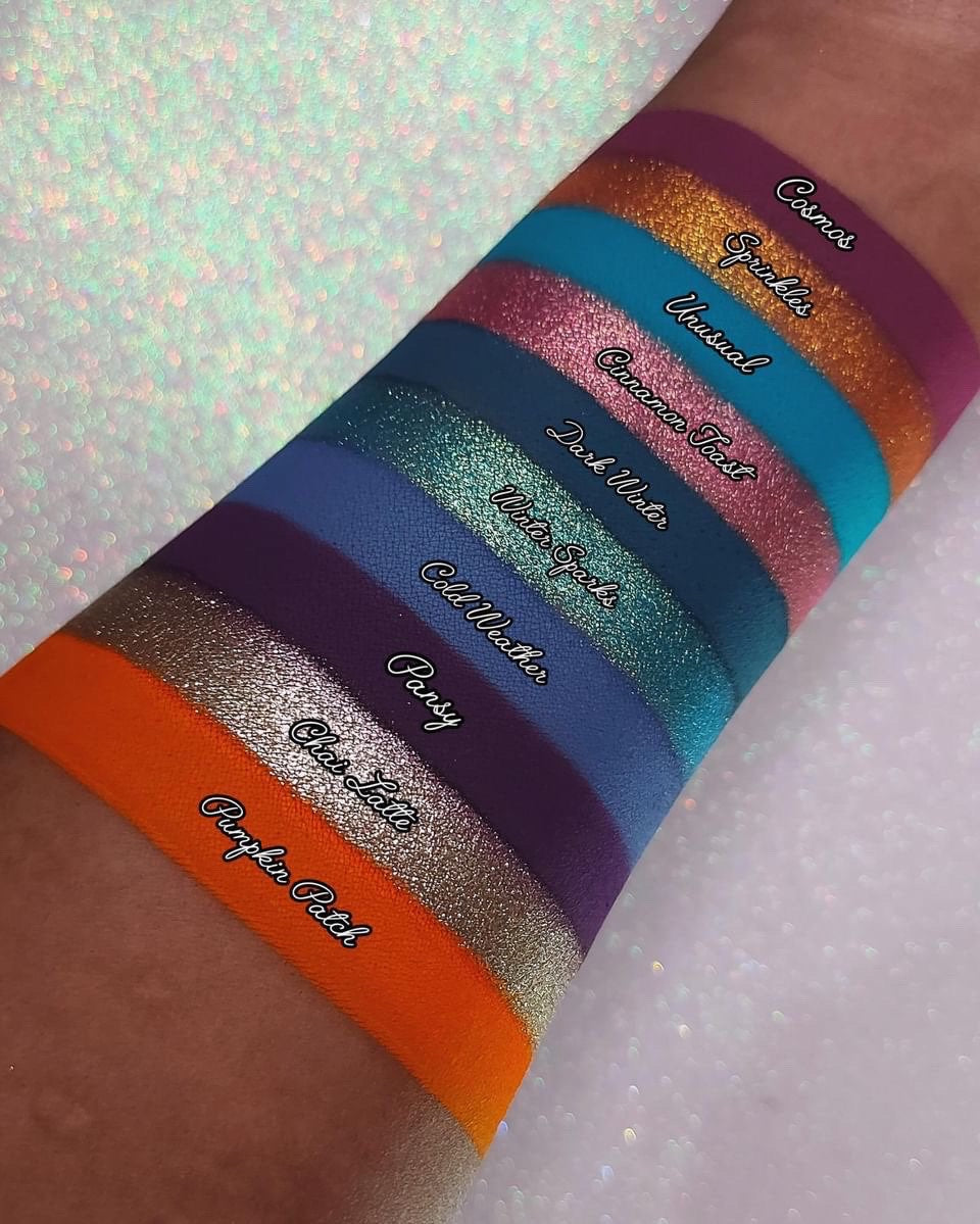 Fearless Holiday eyeshadow palette