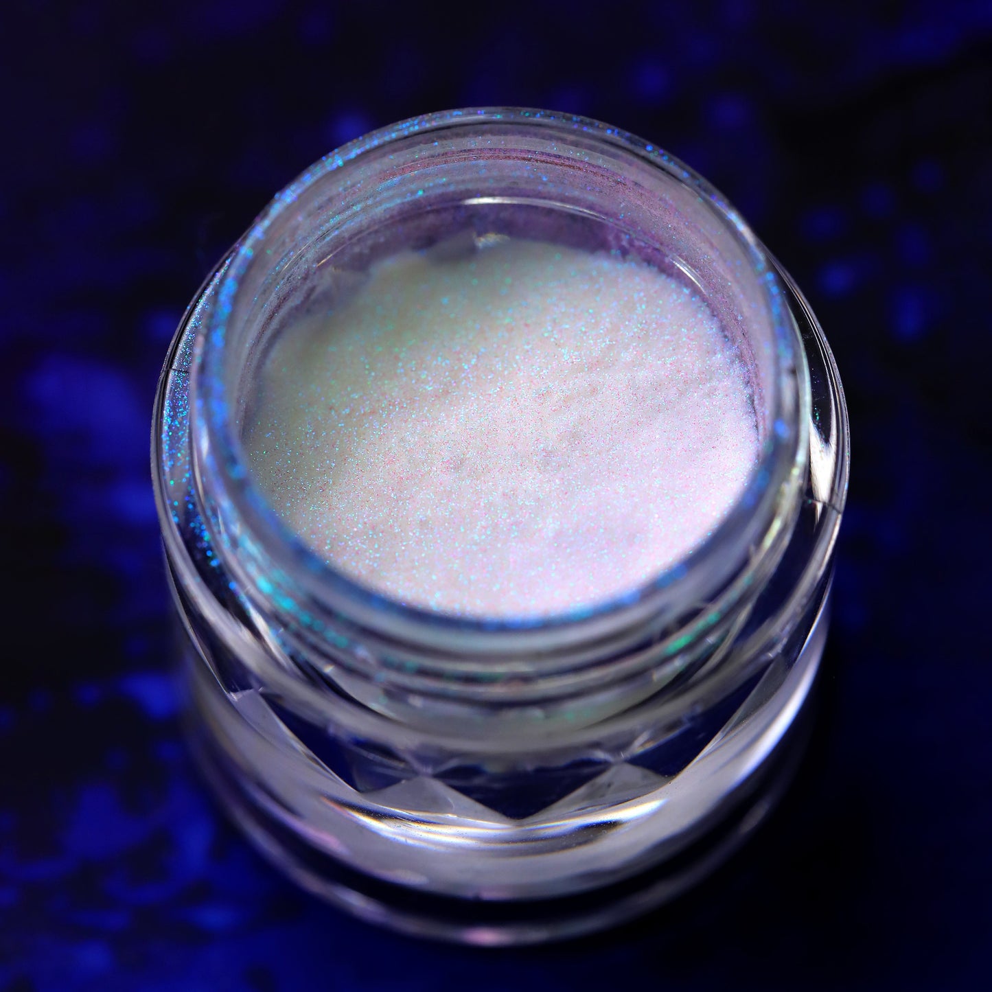 Chill Opal Multichrome Loose eyeshadow