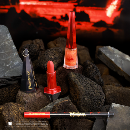 The Lord of the Rings x Glamlite Eye of Sauron lip kit