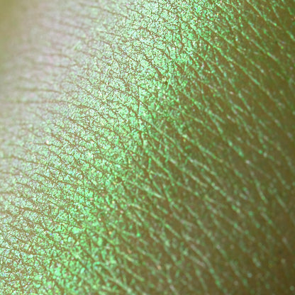 Lucky Charm Opal Moonstone Loose eyeshadow